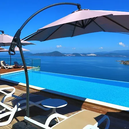 Bodrum Adabuku Luks 2 1 Ozel Plaj Ve Havuzlu 别墅